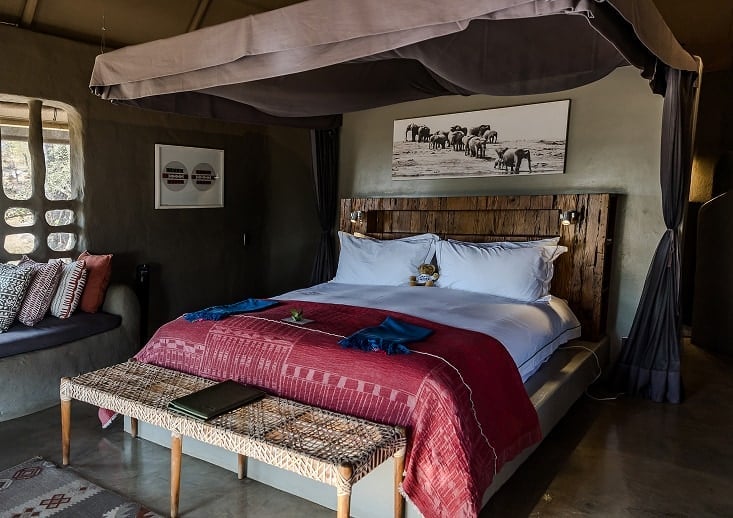 safari-camp-bedroom