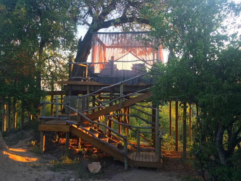 Garonga, Sleep Out Deck, Star Bed, Big 5 Safari